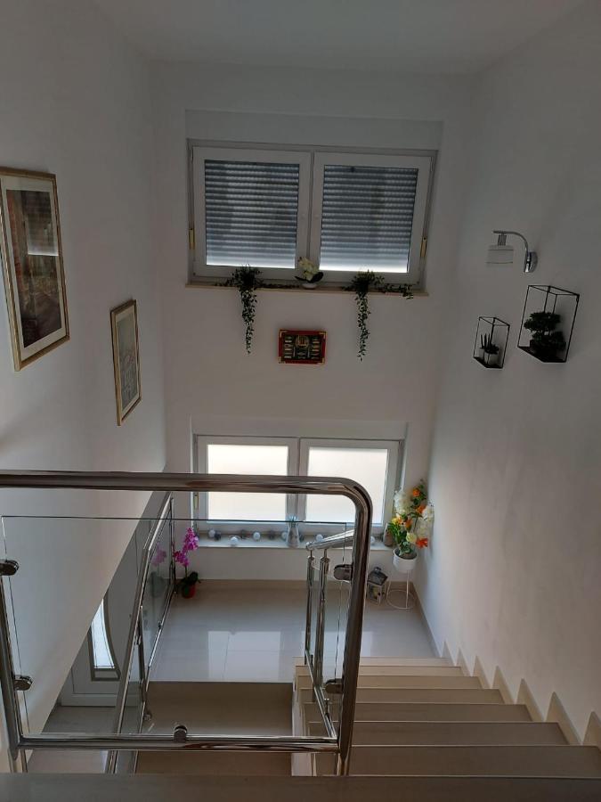 Apartmani Gimi Shine Vrsi Exterior foto